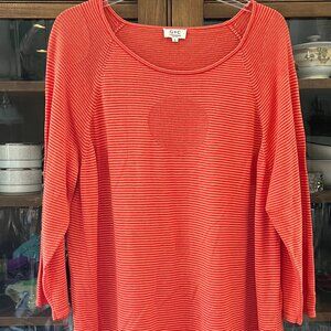 G9C Red and Orange Light Weight Sweater Beautiful! Strips and circles sz Large